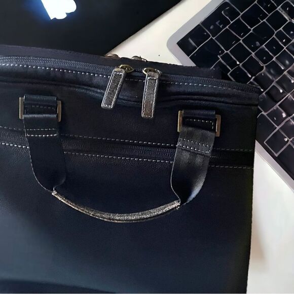 BOCONI Bags l Black l Genuine Leather l Briefcase Laptop Bag l Shoulder strap - Picture 4 of 10